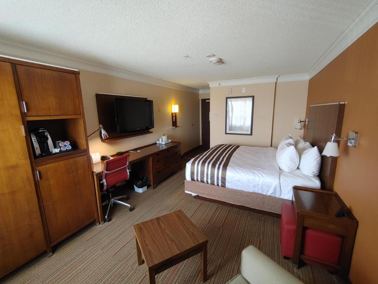Waterloo Suites Hotel, Trademark Collection By Wyndham Экстерьер фото
